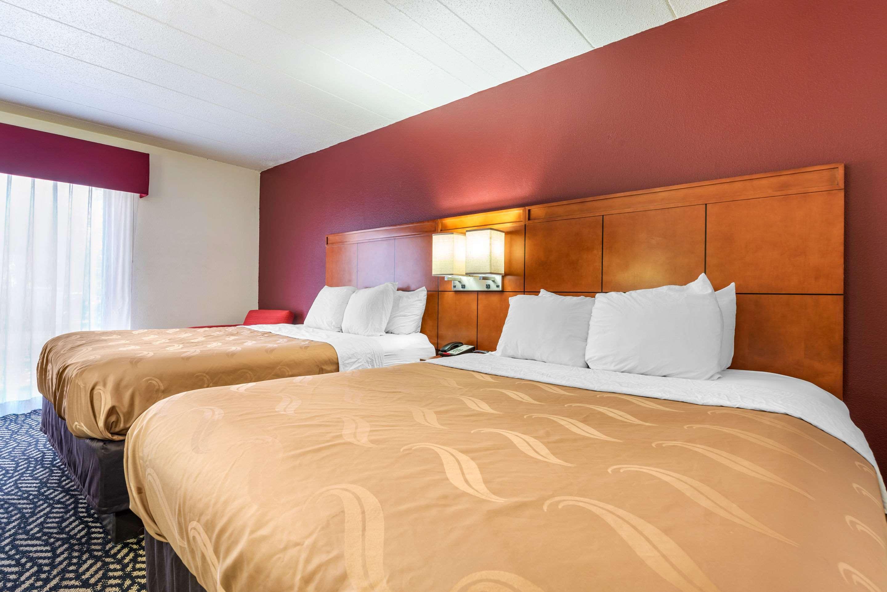 Hotel Quality - Jamestown Falconer